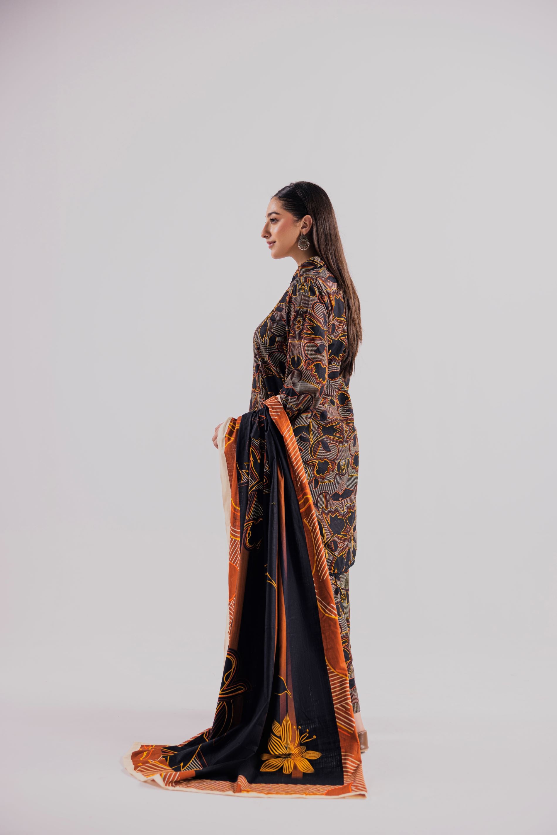 3 Piece Unstitched Printed Khaddar Suit (KWU24607)